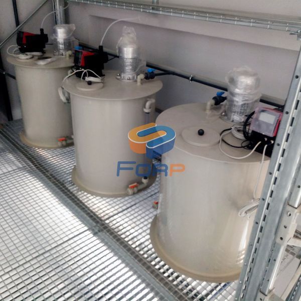 Tanks fTank with a stirrer